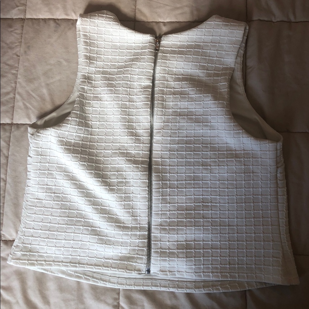 Shell top - Picture 2 of 3